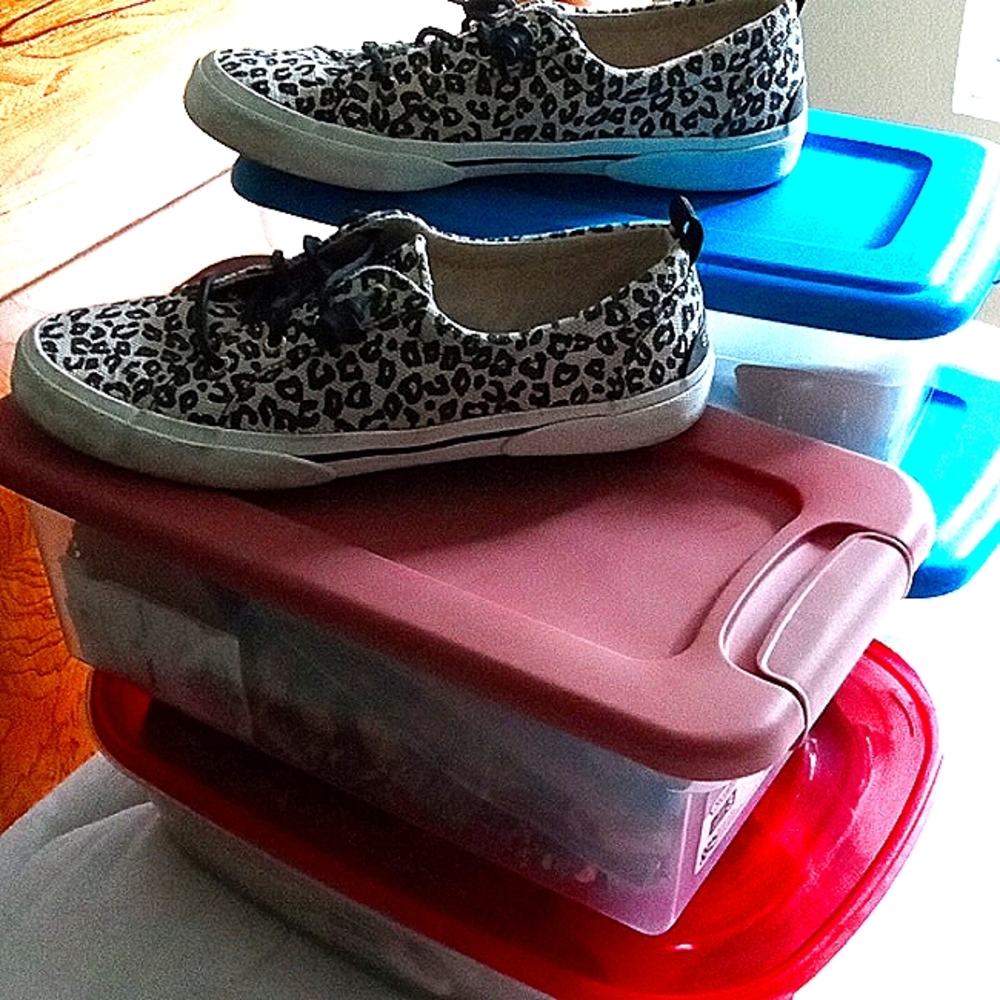 Women's Sperry tennis shoes